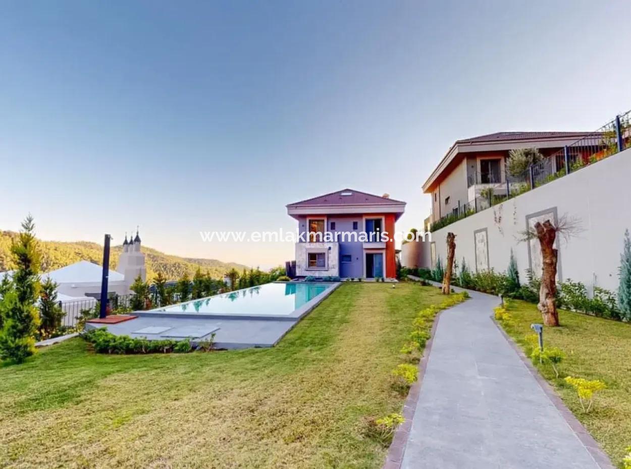 4 Rooms 1 Living Room Custom-Made Villa In 800M2 Plot With Swimming Pool With Magnificent Sea View In Marmaris Gökbel Area