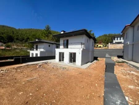 3 Rooms 3 Bathrooms 160M2 Forest View Villa For Sale In Marmaris Çetibeli Mahallesi 400M2 Plot With Full Detached Swimming Pool